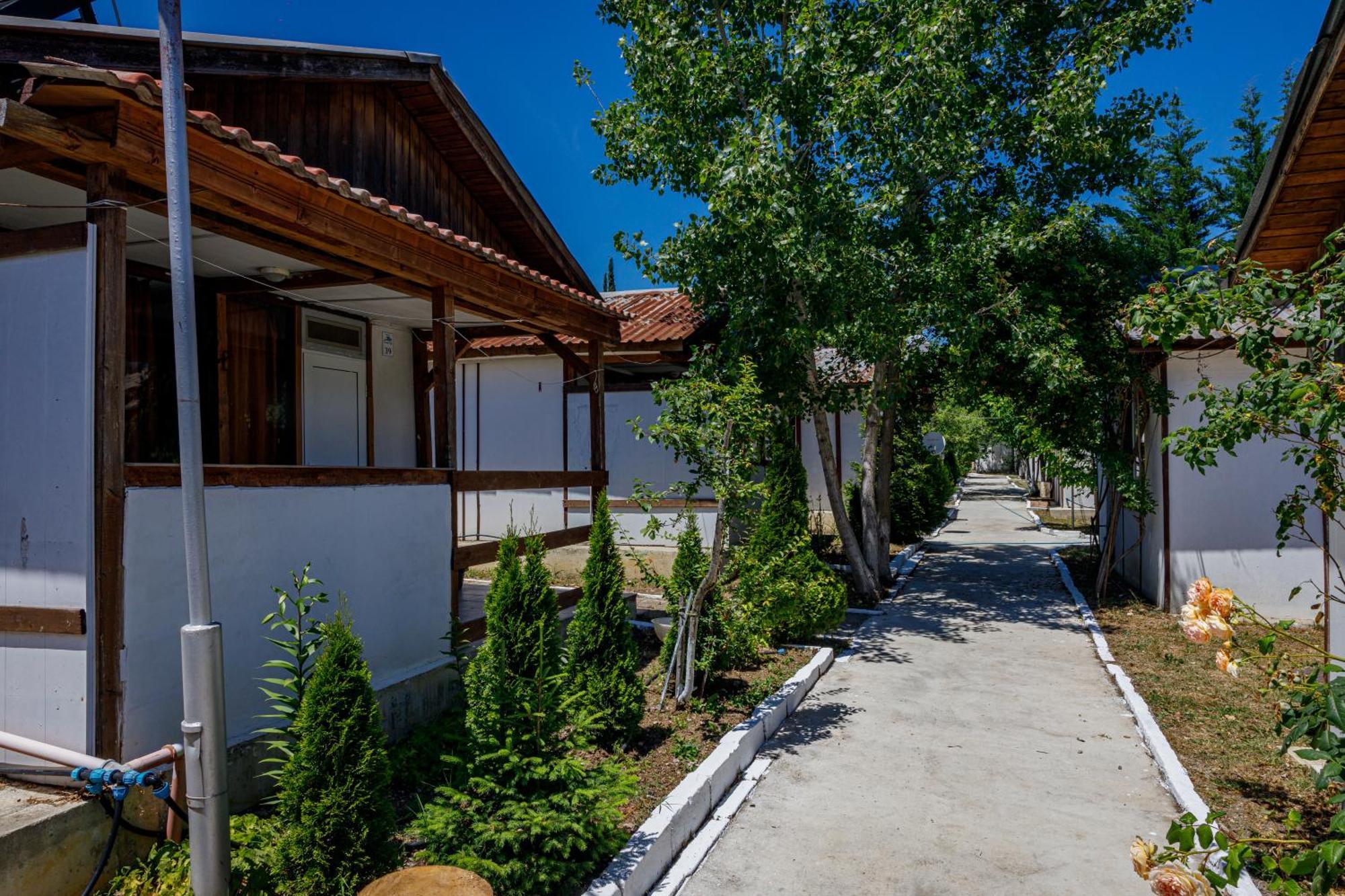 Bungalow Silitur Guest House Ahtopol Exterior photo